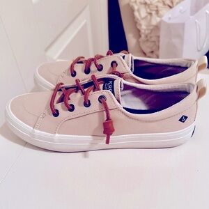 Sperry Women’s Canvas Slip-On Boat Shoe Light Tan /Beige  Size 6.5